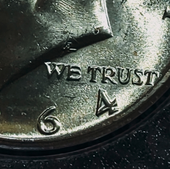 1964 Quarter , 90% Silver - Picture 3 of 7